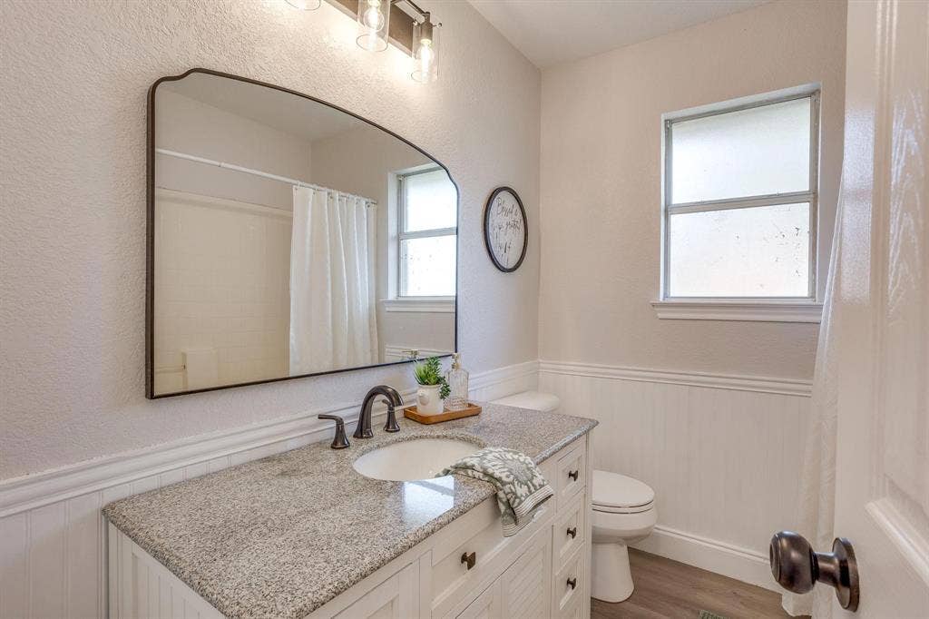 615 Rosewood Place, Joshua, TX 76058