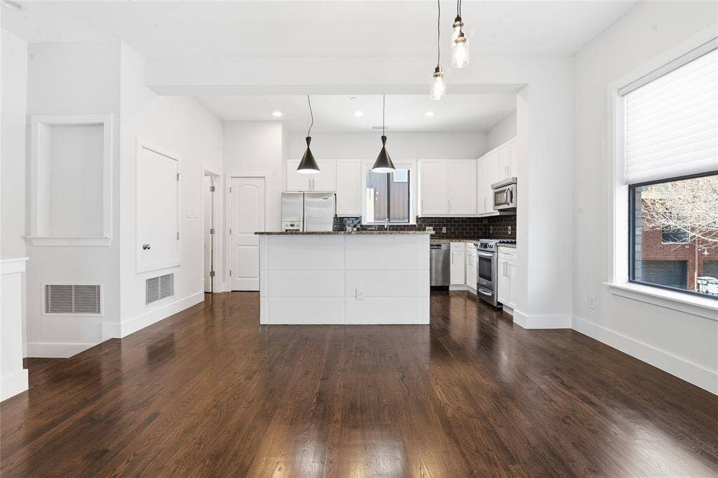 4211 Rawlins Street, #530, Dallas, TX 75219 4211 Rawlins Street, #530, Dallas, TX 75219