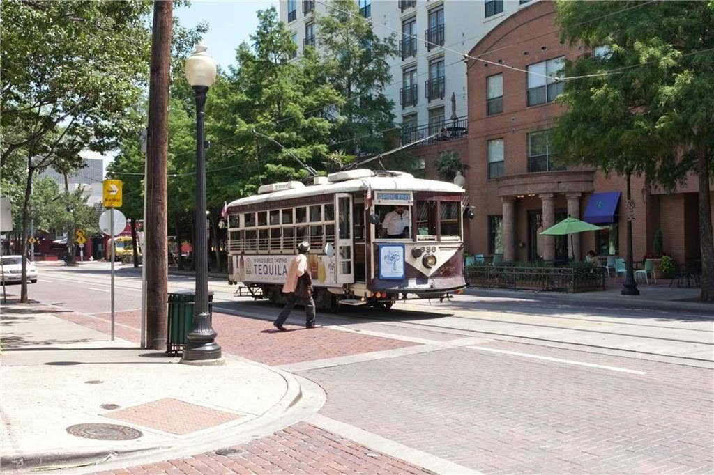 4211 Rawlins Street, #530, Dallas, TX 75219 Uptown Trolley