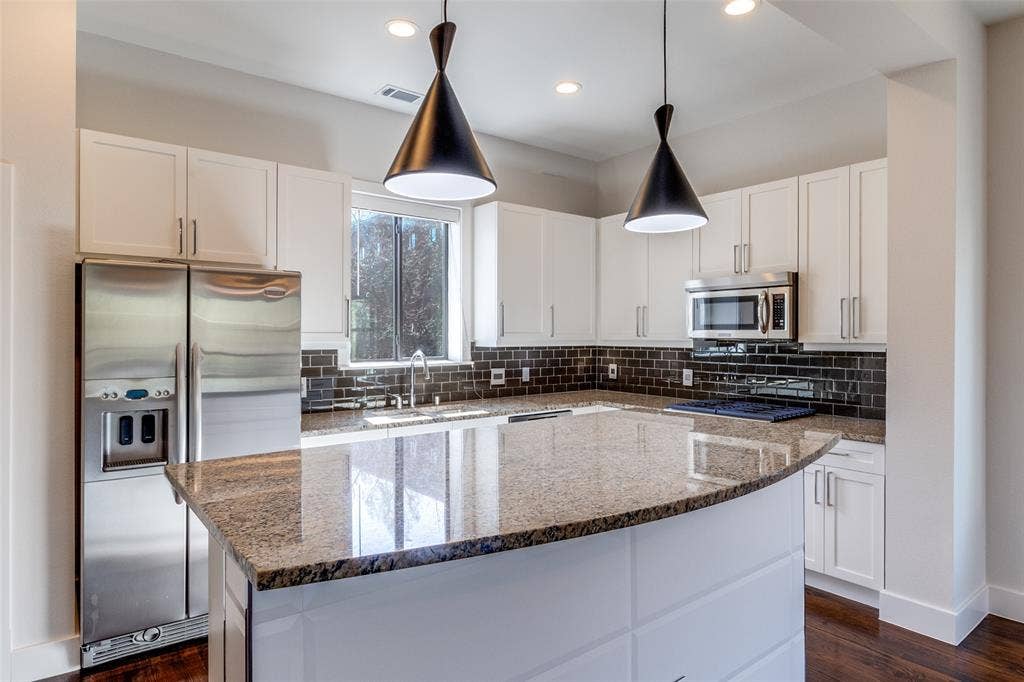 4211 Rawlins Street, #530, Dallas, TX 75219 4211 Rawlins Street, #530, Dallas, TX 75219