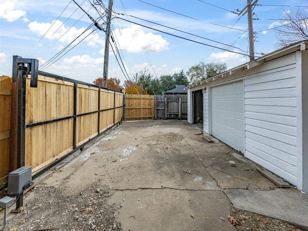 10270 Kilkenny Place, Dallas, TX 75228 10270 Kilkenny Place, Dallas, TX 75228