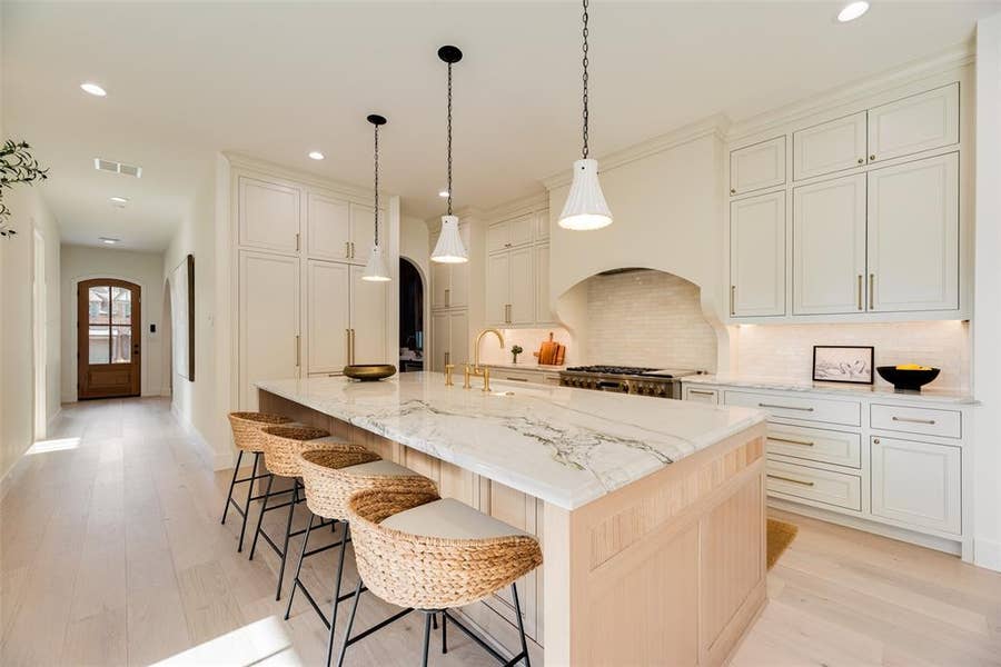 Property photo for 6402 Westlake Avenue, Dallas, TX