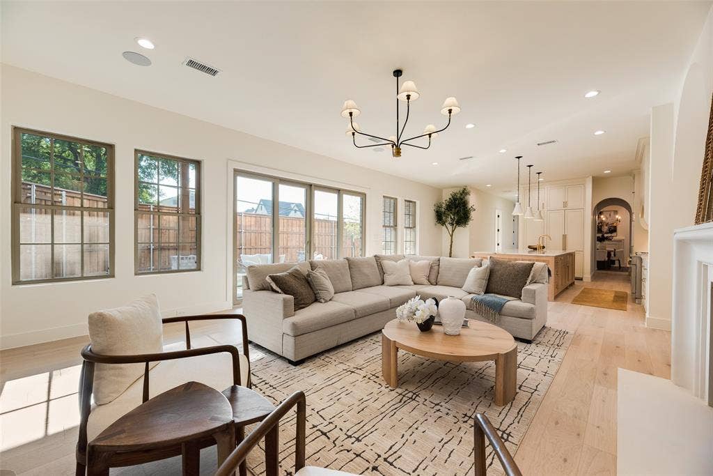 6402 Westlake Avenue, Dallas, TX 75214 6402 Westlake Avenue, Dallas, TX 75214