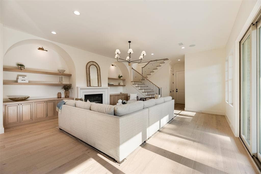 6402 Westlake Avenue, Dallas, TX 75214 6402 Westlake Avenue, Dallas, TX 75214