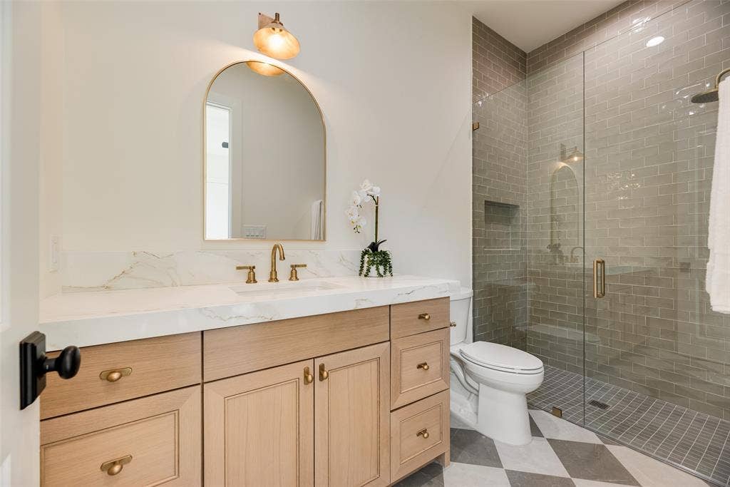6402 Westlake Avenue, Dallas, TX 75214 6402 Westlake Avenue, Dallas, TX 75214