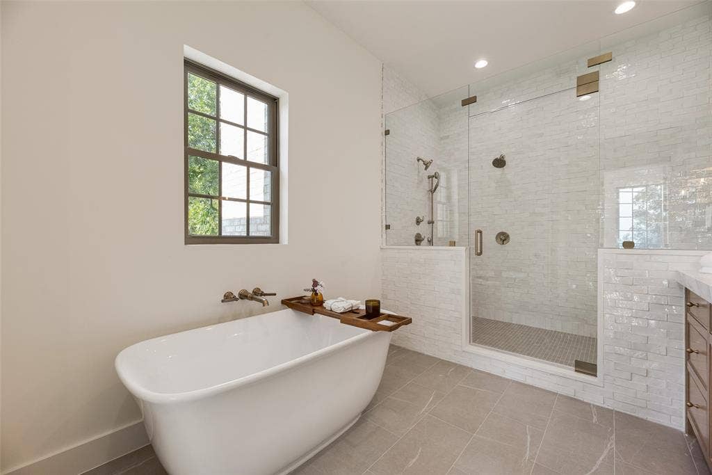 6402 Westlake Avenue, Dallas, TX 75214 6402 Westlake Avenue, Dallas, TX 75214