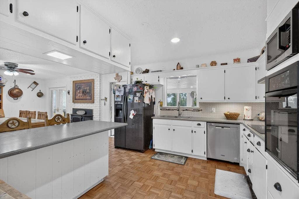 1401 Old Garner Road, Weatherford, TX 76088 1401 Old Garner Road, Weatherford, TX 76088