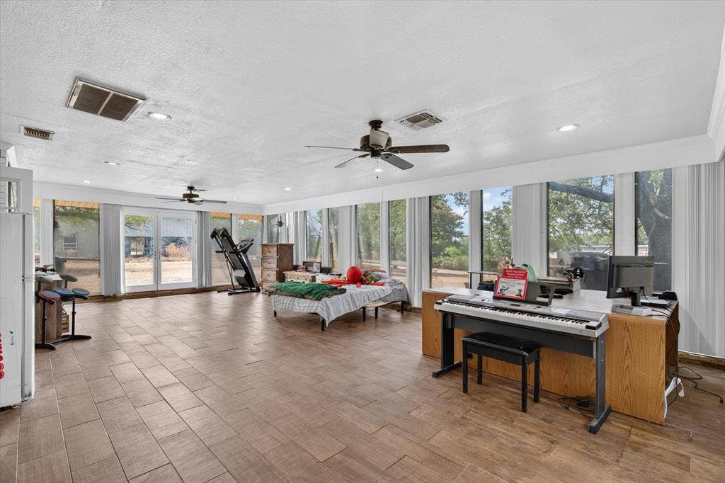 1401 Old Garner Road, Weatherford, TX 76088 1401 Old Garner Road, Weatherford, TX 76088