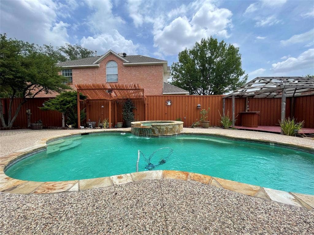 3816 Stockport Drive, Plano, TX 75025 3816 Stockport Drive, Plano, TX 75025