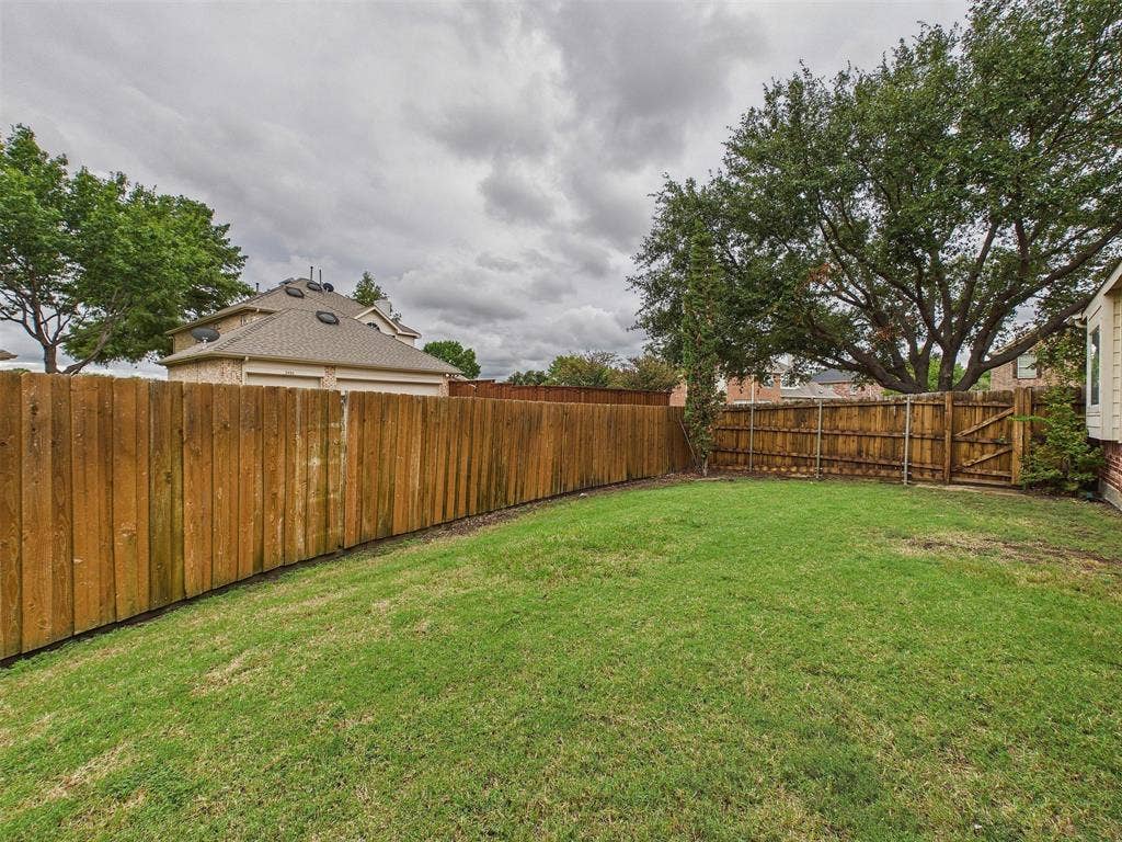 9854 Deerfield Drive, Frisco, TX 75033 9854 Deerfield Drive, Frisco, TX 75033