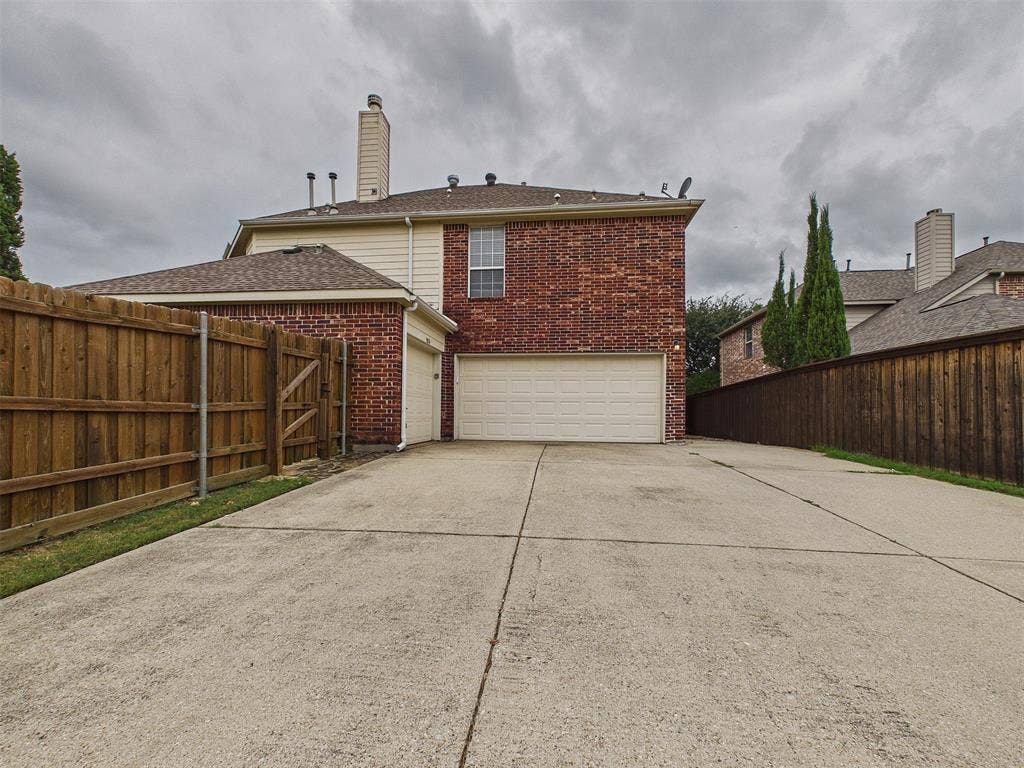 9854 Deerfield Drive, Frisco, TX 75033 9854 Deerfield Drive, Frisco, TX 75033
