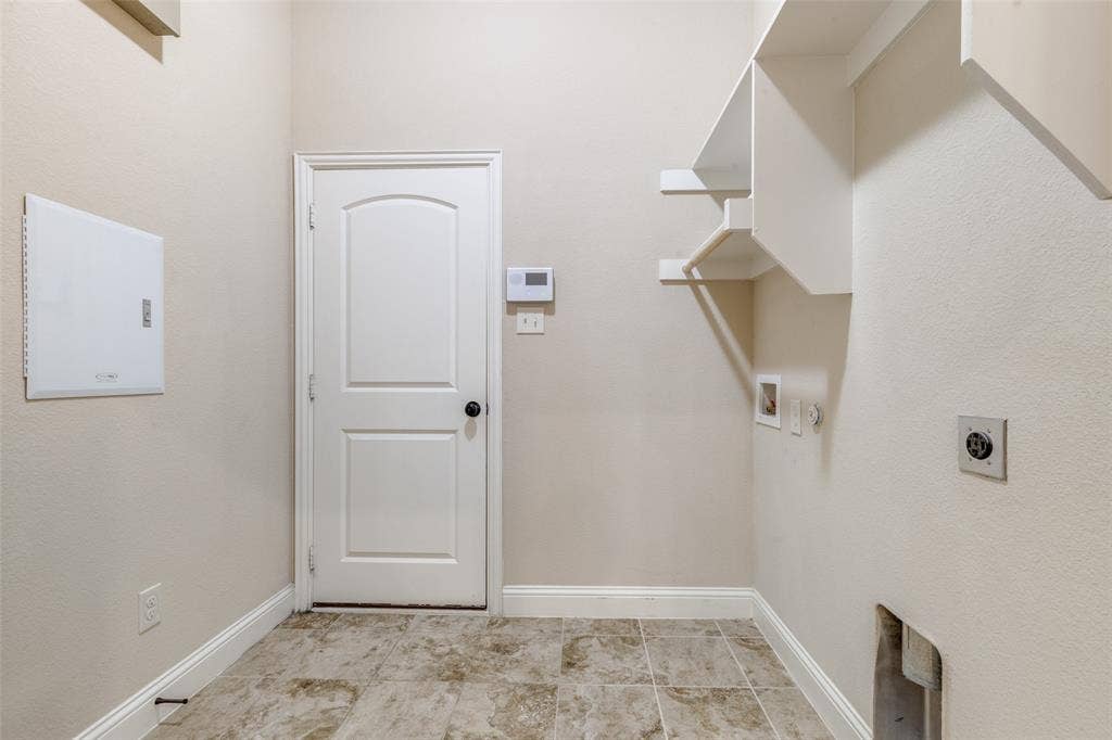 229 Dakota Drive, Waxahachie, TX 75167 229 Dakota Drive, Waxahachie, TX 75167