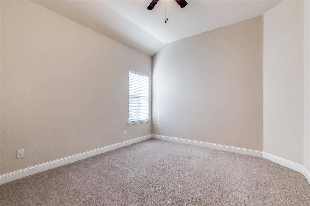 229 Dakota Drive, Waxahachie, TX 75167 229 Dakota Drive, Waxahachie, TX 75167