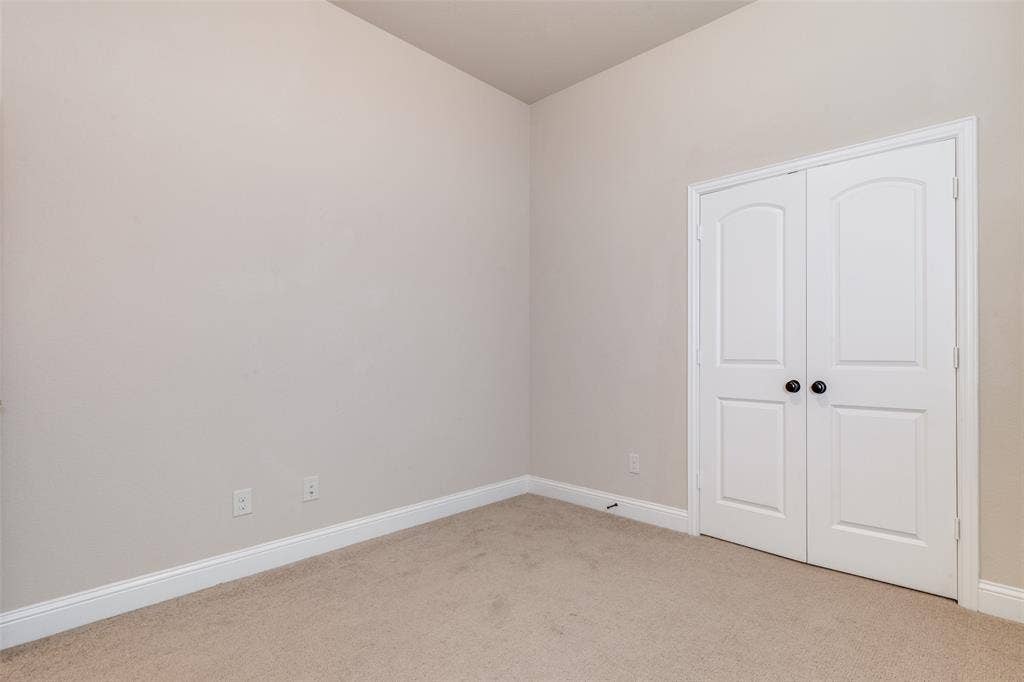 229 Dakota Drive, Waxahachie, TX 75167 229 Dakota Drive, Waxahachie, TX 75167