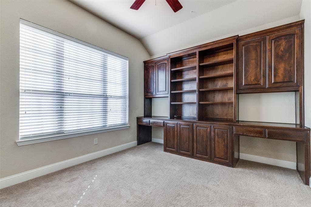 229 Dakota Drive, Waxahachie, TX 75167 229 Dakota Drive, Waxahachie, TX 75167