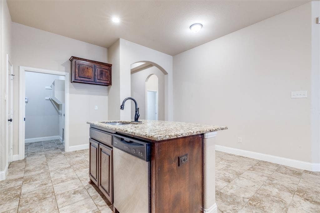 229 Dakota Drive, Waxahachie, TX 75167 229 Dakota Drive, Waxahachie, TX 75167