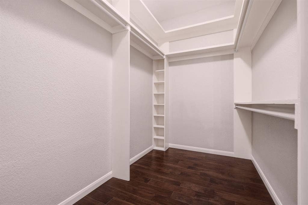 1915 Thornberry Drive, Melissa, TX 75454