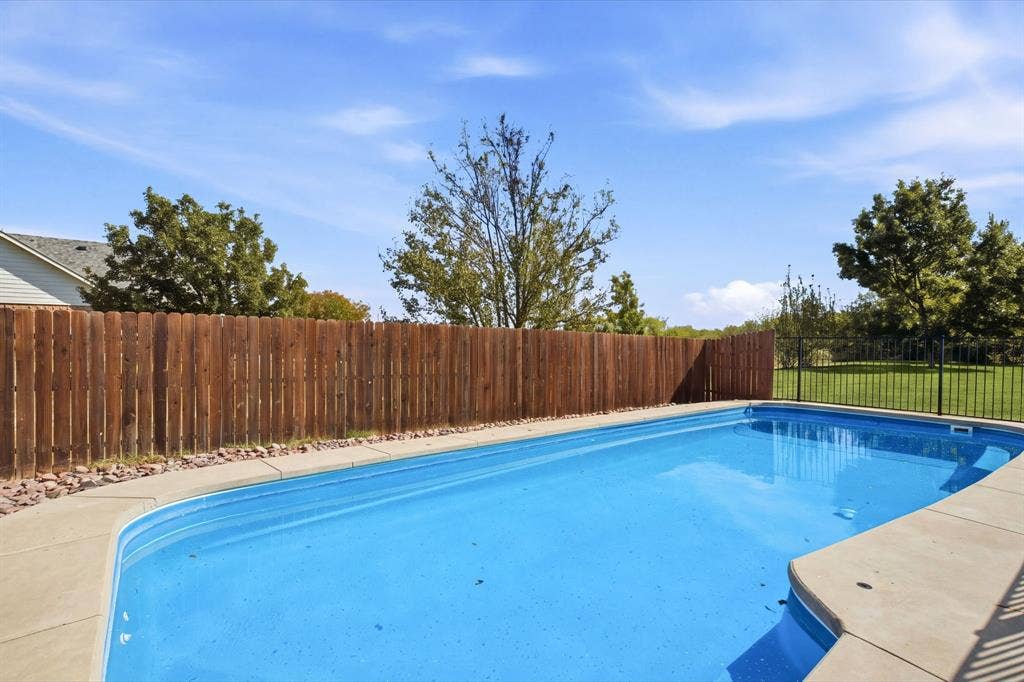 1915 Thornberry Drive, Melissa, TX 75454