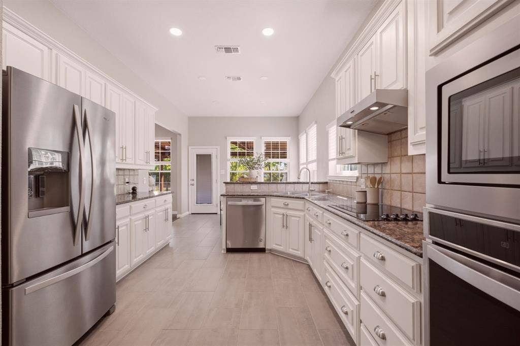1915 Thornberry Drive, Melissa, TX 75454