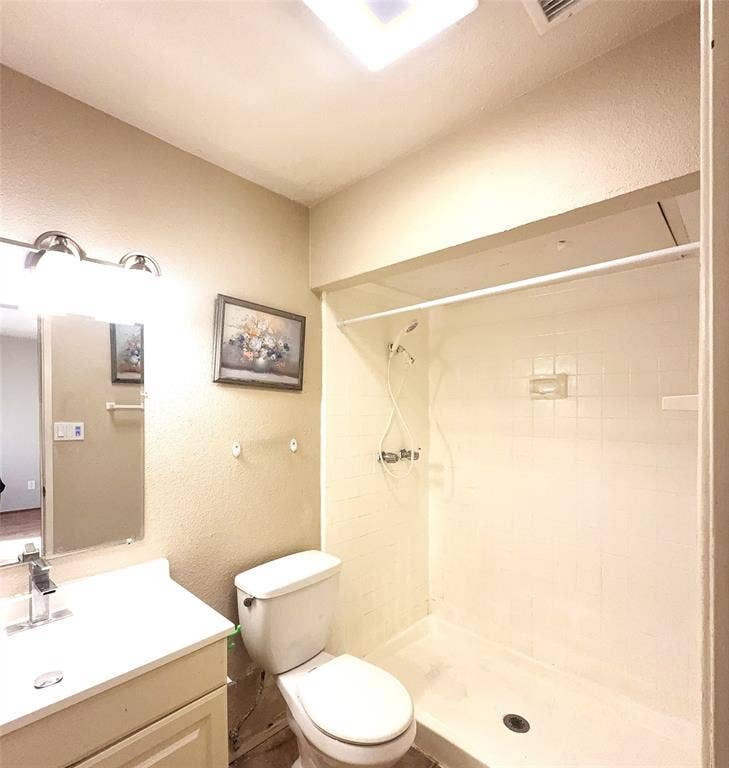630 Valley View Drive, Allen, TX 75002 630 Valley View Drive, Allen, TX 75002