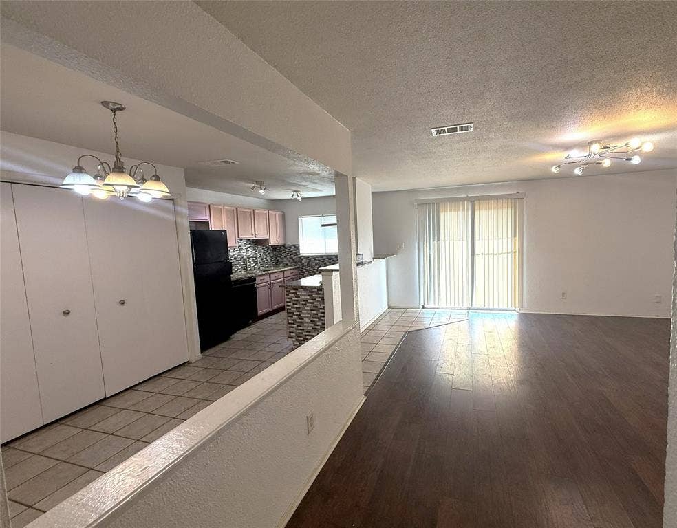 630 Valley View Drive, Allen, TX 75002 630 Valley View Drive, Allen, TX 75002