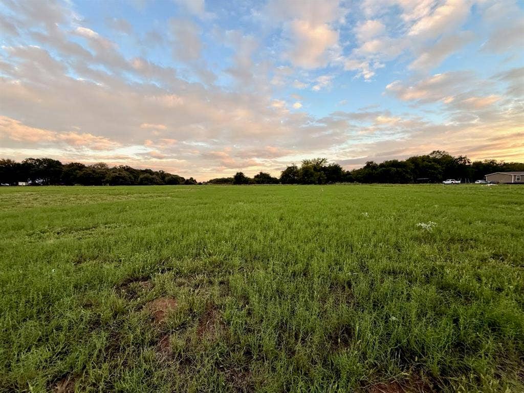 TBD MARY WARE, Waco, TX 76705 Expansive green pasture with a backdrop of mature trees