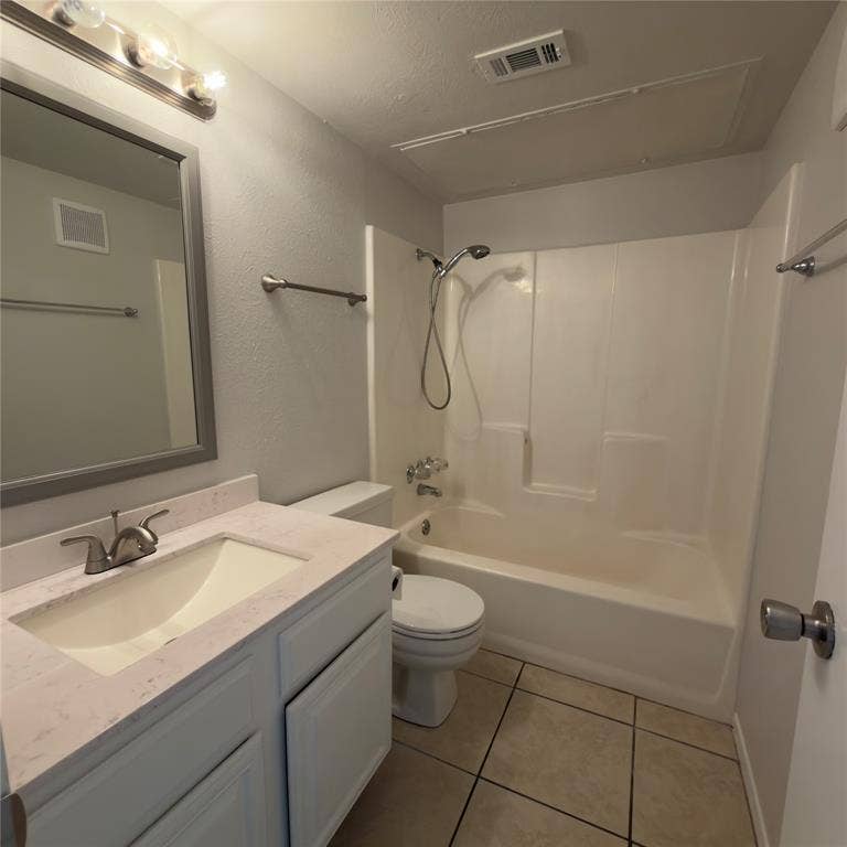 4488 Chaha Road, #204, Garland, TX 75043 4488 Chaha Road, #204, Garland, TX 75043