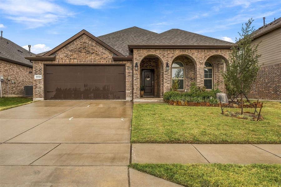 Property photo for 3013 Denver Avenue, Aubrey, TX