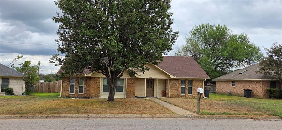 Property photo for 144 Hollie Circle, Sulphur Springs, TX