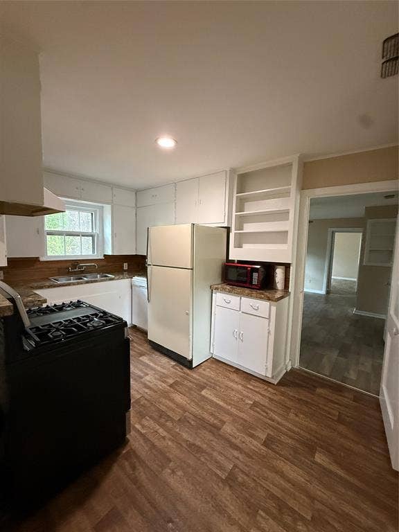 711 Saint Thomas Drive, Athens, TX 75751 711 Saint Thomas Drive, Athens, TX 75751