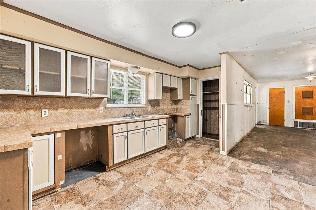 1407 Berkshire Street, Waco, TX 76705 1407 Berkshire Street, Waco, TX 76705