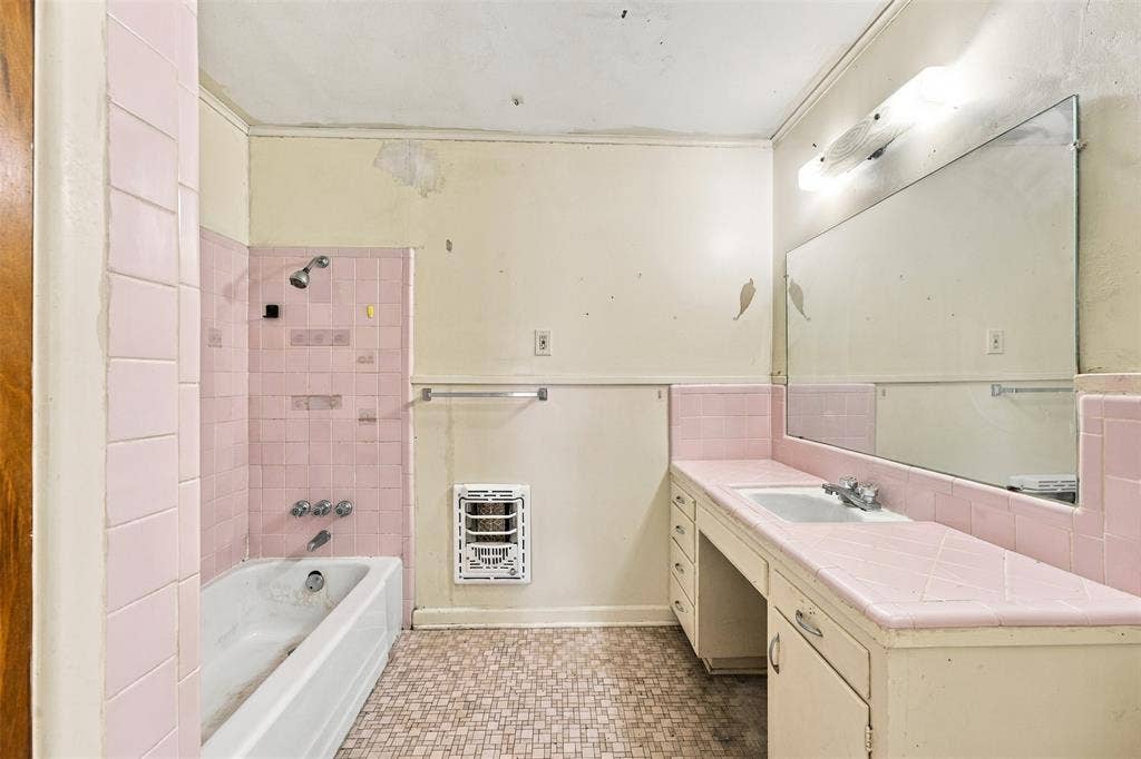 1407 Berkshire Street, Waco, TX 76705 1407 Berkshire Street, Waco, TX 76705