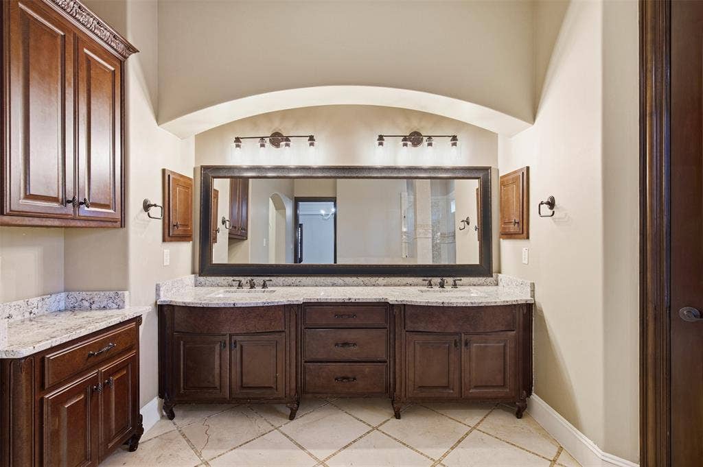4012 Glenhurst Lane, Frisco, TX 75033 4012 Glenhurst Lane, Frisco, TX 75033