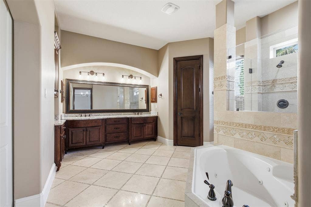 4012 Glenhurst Lane, Frisco, TX 75033 4012 Glenhurst Lane, Frisco, TX 75033