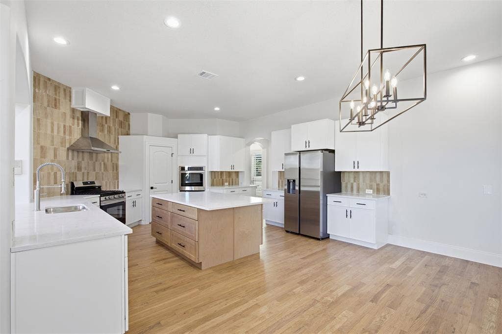 4012 Glenhurst Lane, Frisco, TX 75033 4012 Glenhurst Lane, Frisco, TX 75033