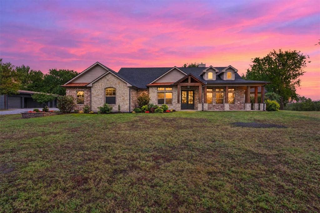 695 Harris Lane, Whitewright, TX 75491