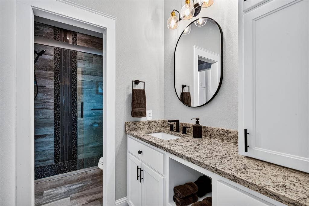 695 Harris Lane, Whitewright, TX 75491