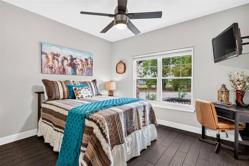 695 Harris Lane, Whitewright, TX 75491