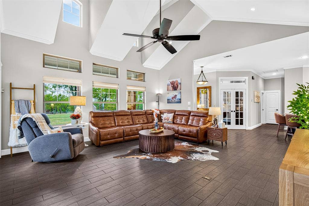 695 Harris Lane, Whitewright, TX 75491