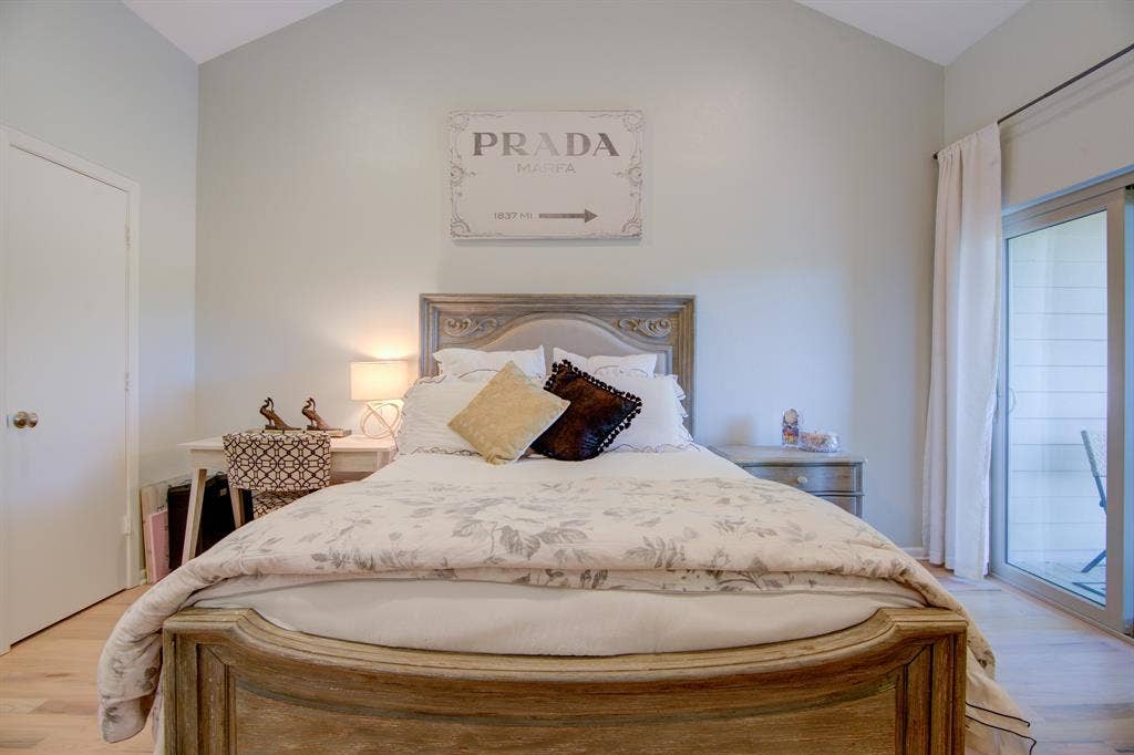 6840 E Northwest Highway, Dallas, TX 75231