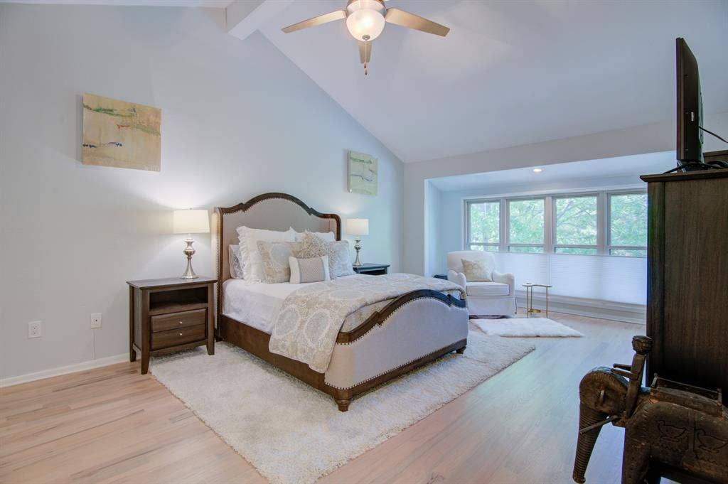 6840 E Northwest Highway, Dallas, TX 75231