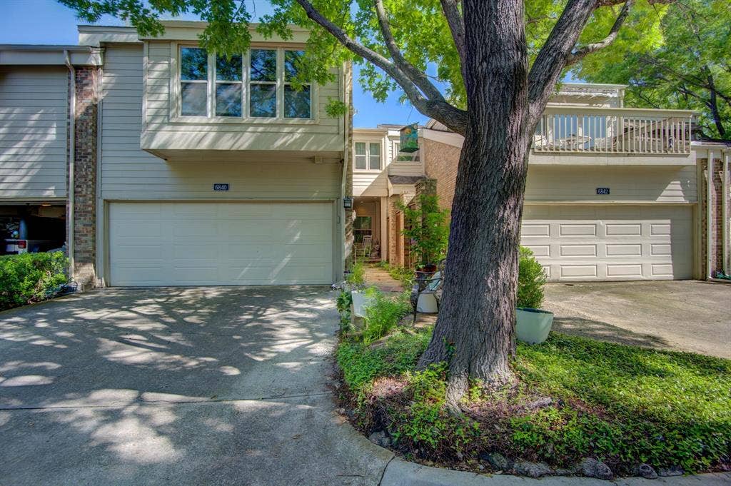 6840 E Northwest Highway, Dallas, TX 75231