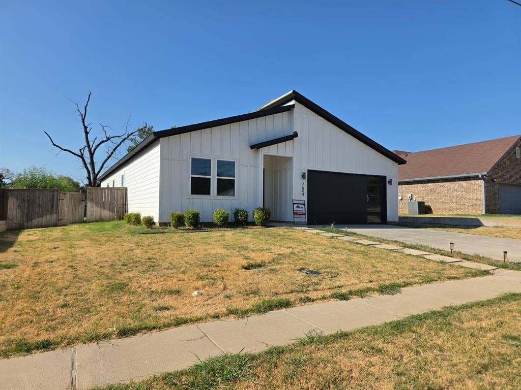 2604 Flora Lane, Denison, TX 75020
