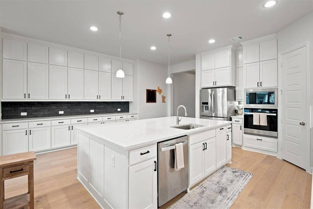 4218 Loophook Lane, Midlothian, TX 76065 4218 Loophook Lane, Midlothian, TX 76065