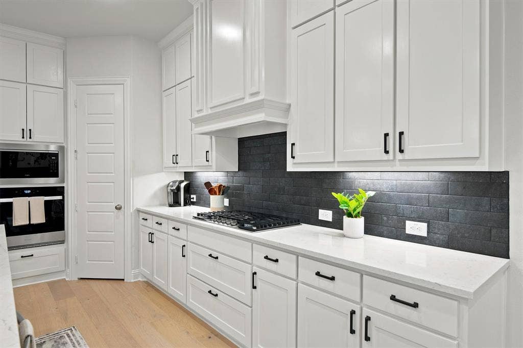 4218 Loophook Lane, Midlothian, TX 76065 4218 Loophook Lane, Midlothian, TX 76065