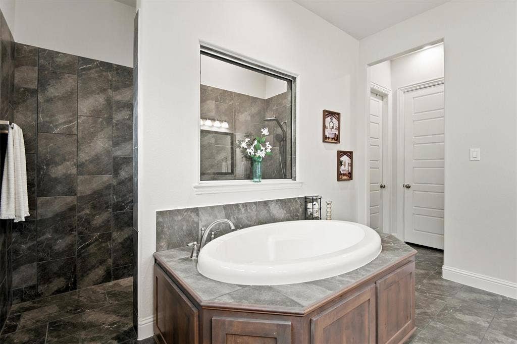 4218 Loophook Lane, Midlothian, TX 76065 4218 Loophook Lane, Midlothian, TX 76065