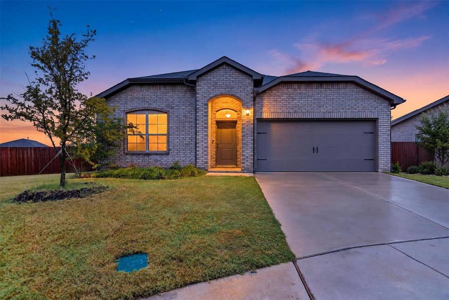Property photo for 115 Azalea Court, Boyd, TX