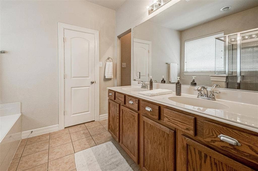 3505 Copper Ridge Drive, McKinney, TX 75070 3505 Copper Ridge Drive, McKinney, TX 75070