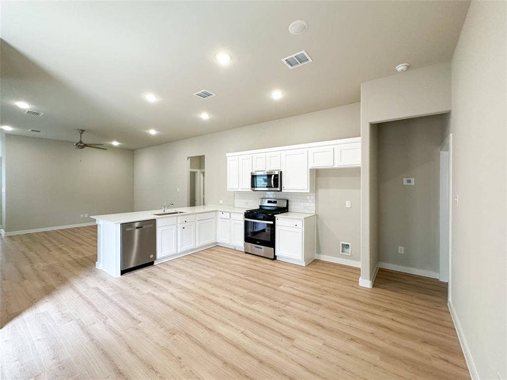 4917 Westhill Drive, McKinney, TX 75071 4917 Westhill Drive, McKinney, TX 75071