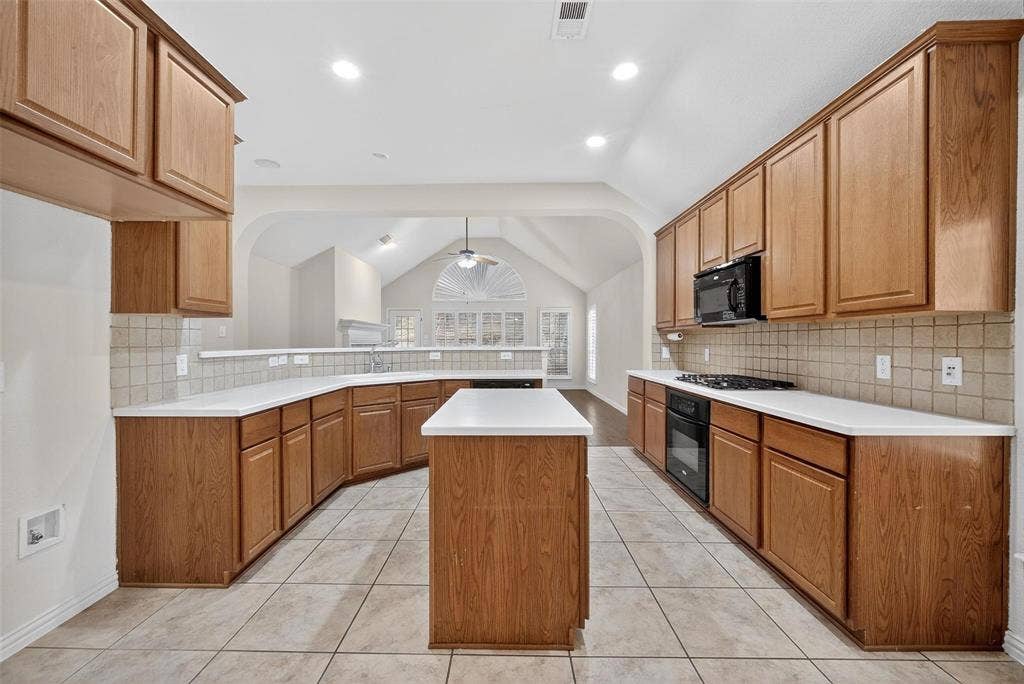 2408 Barranca Way, McKinney, TX 75069 2408 Barranca Way, McKinney, TX 75069